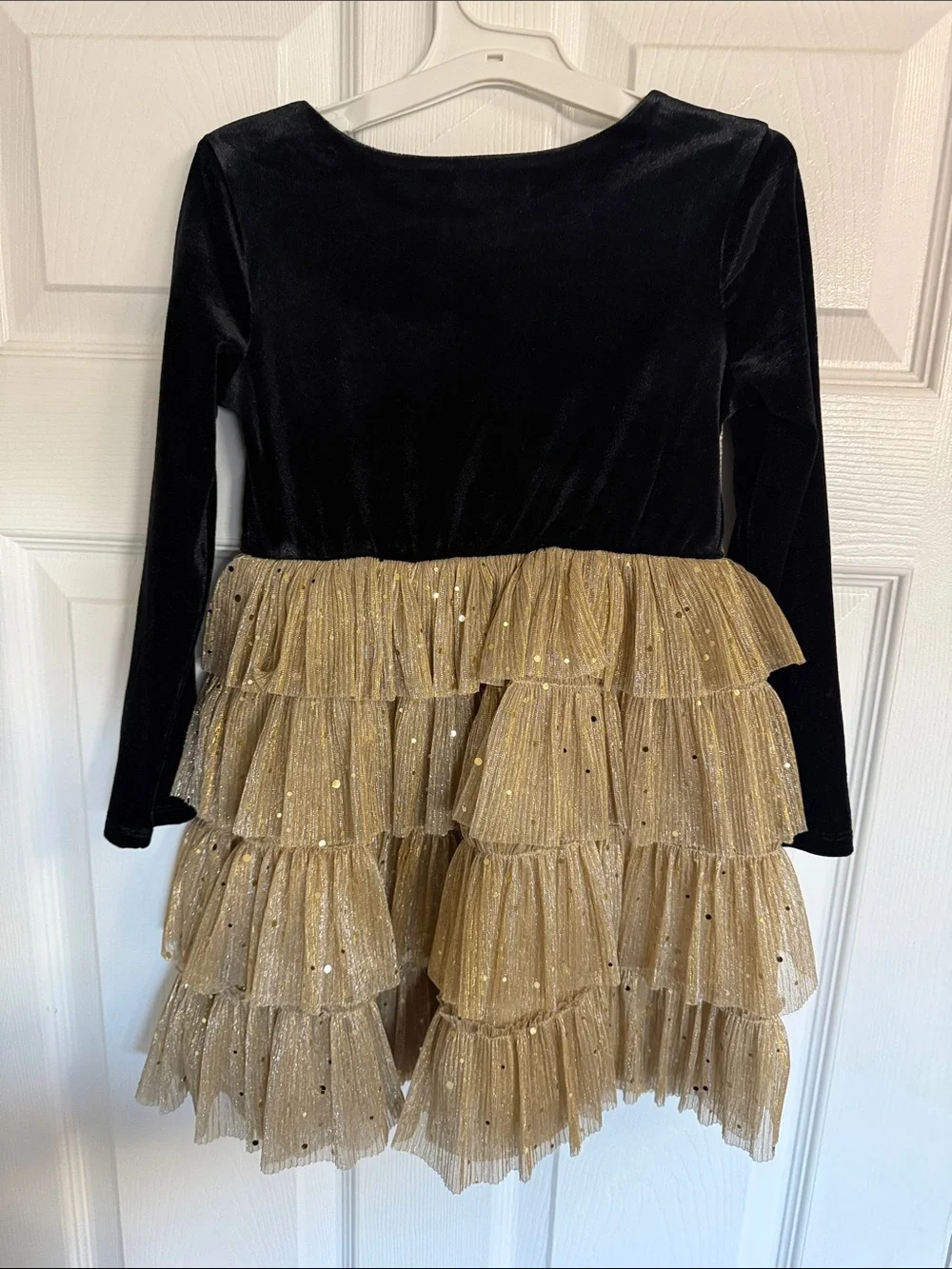 Girls size 6 Zunie Black Velvet Bodice with Gold Tiered Sparkle Tulle Dress NWT